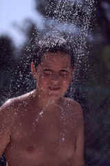 Alex sous la douche